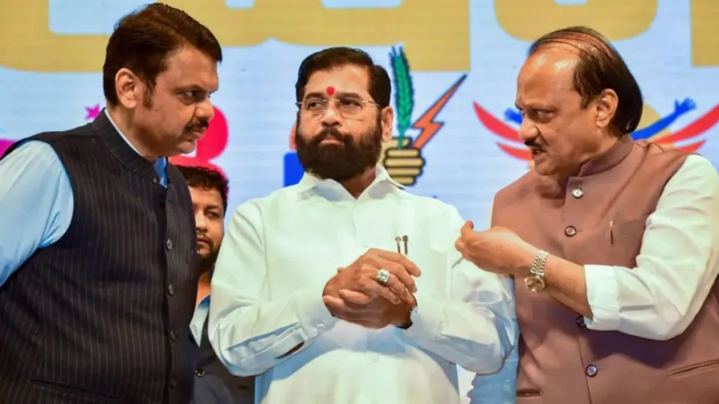 अजित पवार एकनाथ शिंदे